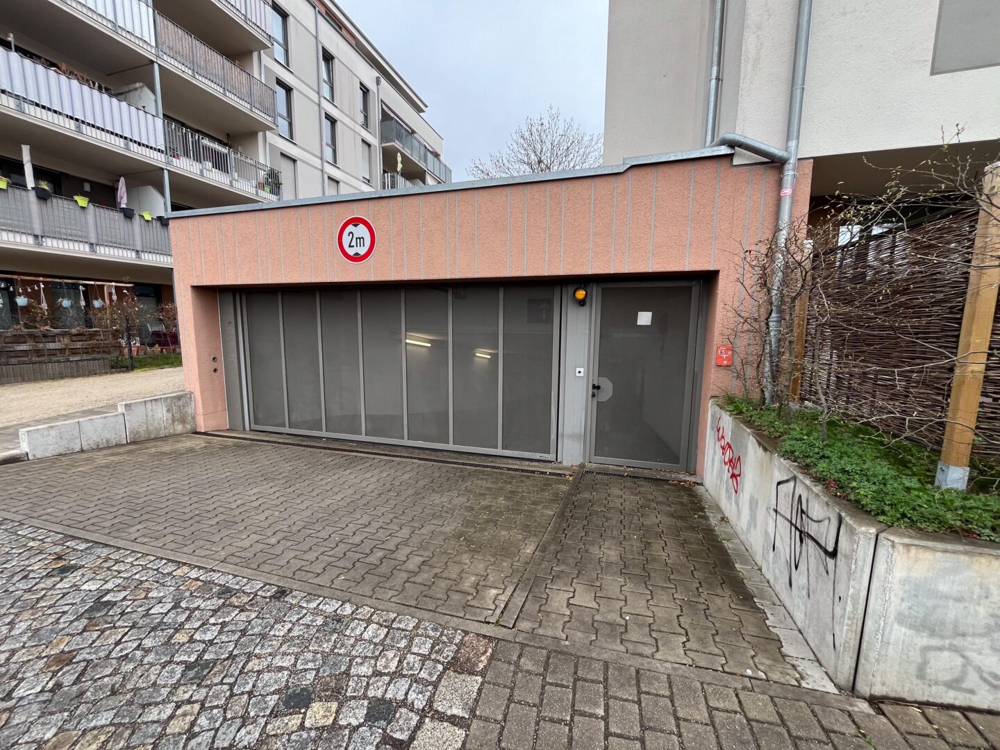 Einfahrt Tiefgarage