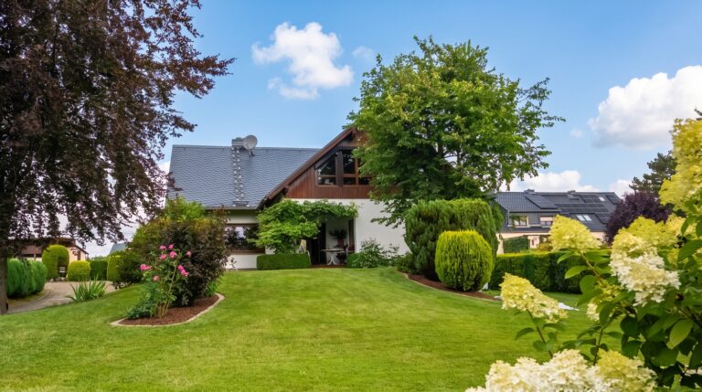 Hausansicht vom Garten