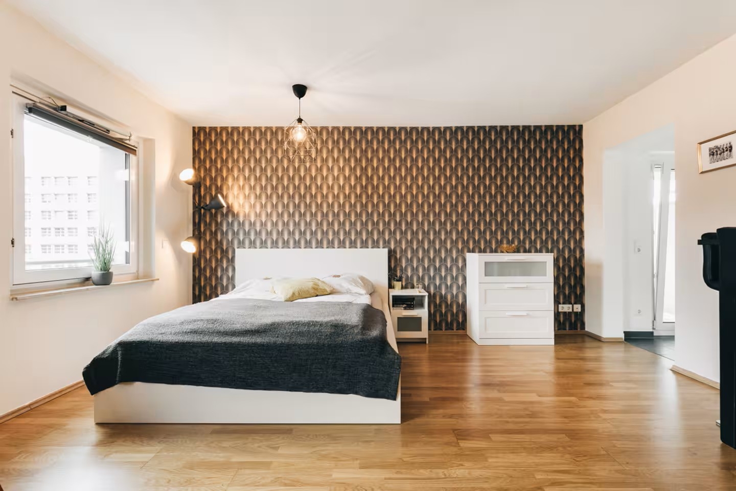Wohn- und Schlafzimmer